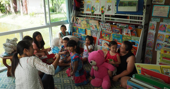 Atmosphere of Rang Mai Library